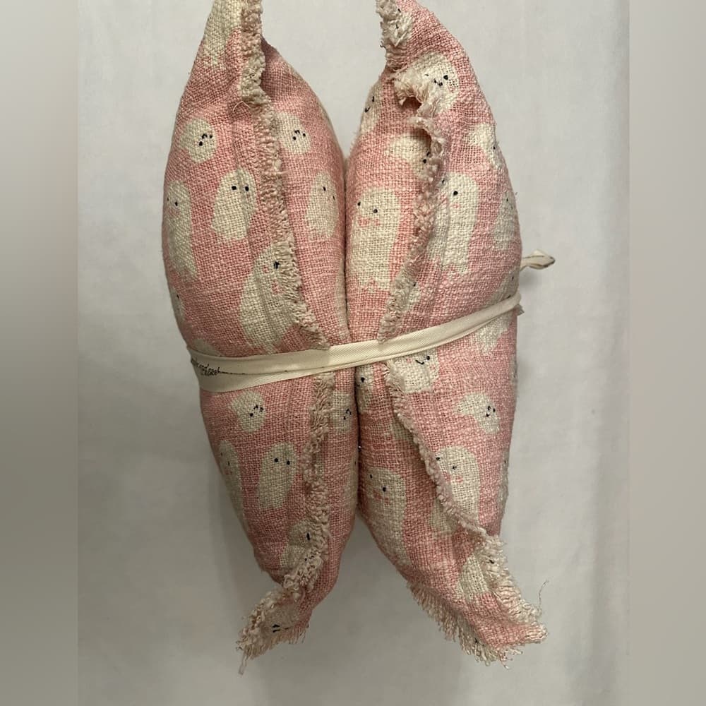 Cupcakes & Cashmere Set of 2 Halloween Pink Ghost Throw Pillows Frayed Edges - Thumbnail 6