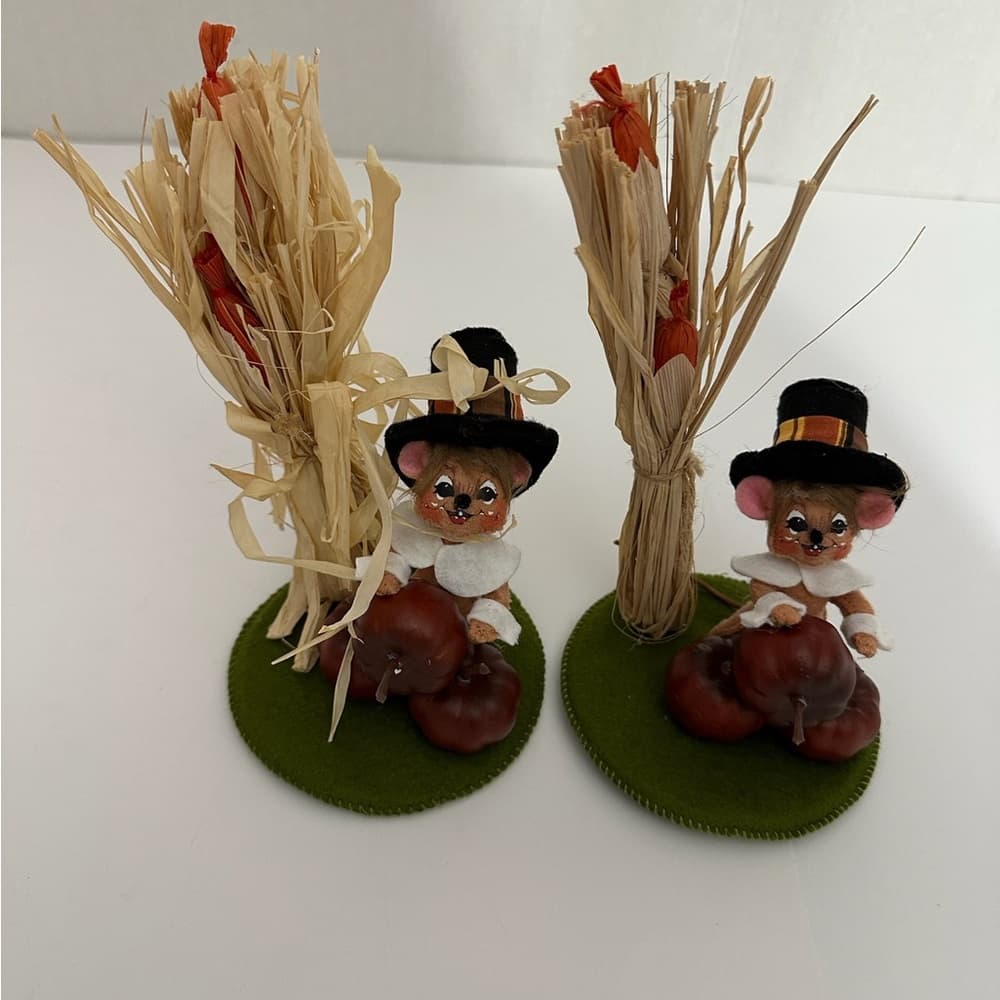 Annalee Pilgrim Mice Set of 2 Corn Stalks Pumpkins Thanksgiving Harvest Decor