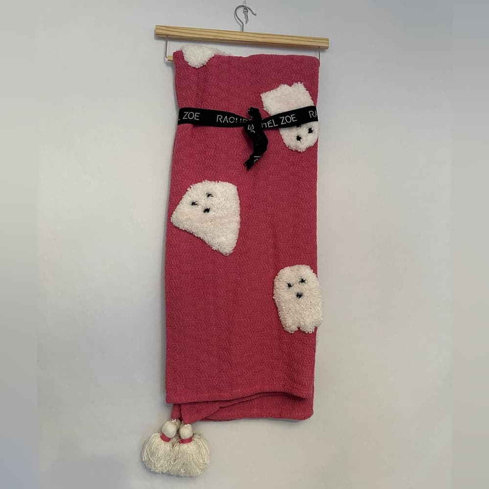 NWT Rachel Zoe Halloween Throw Blanket Pink w Tufted Ghosts Tassel Cottagecore