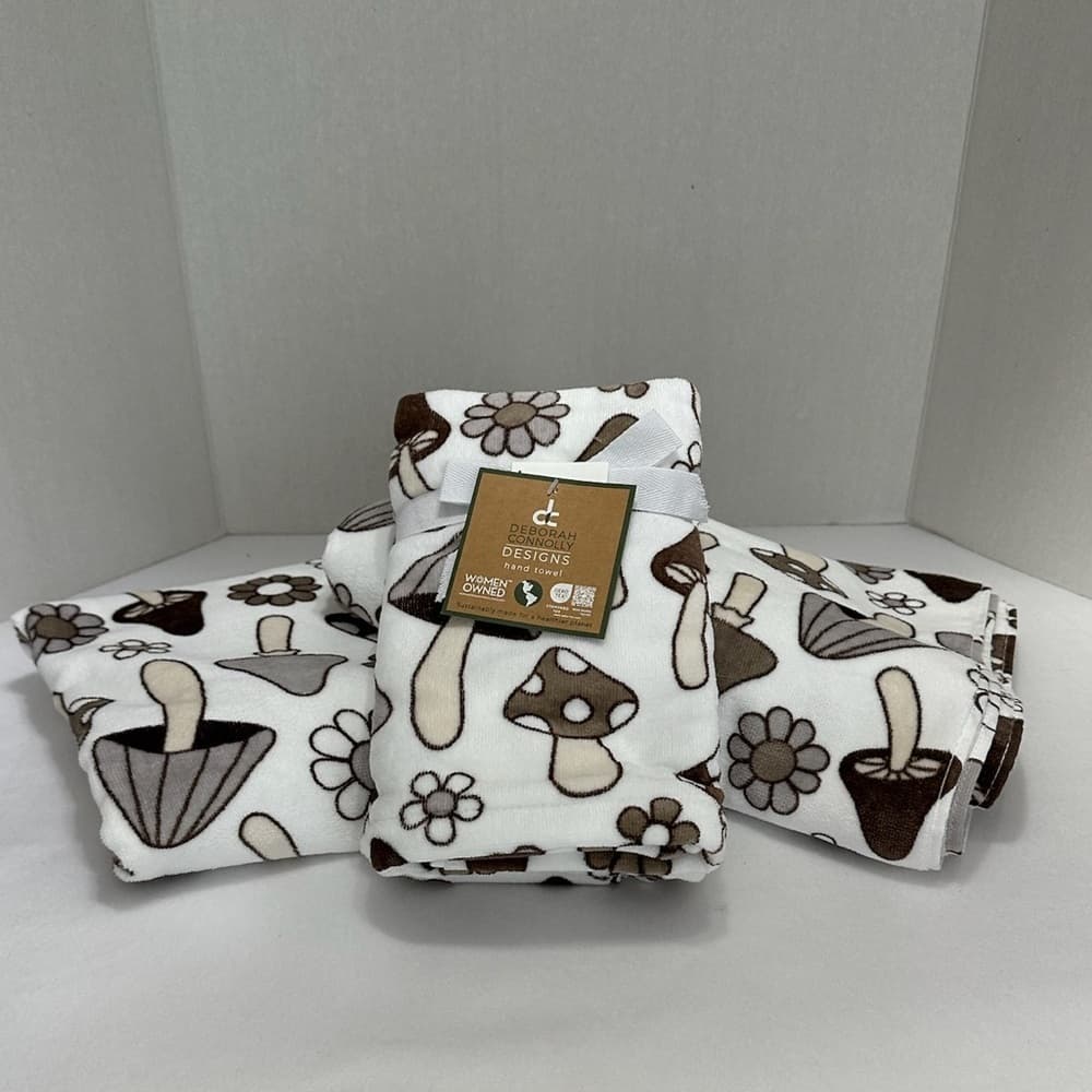 NWT Deborah Connolly Mushroom Bath and Hand Towel Set of 4 Cottagecore Fae Decor - Thumbnail 3