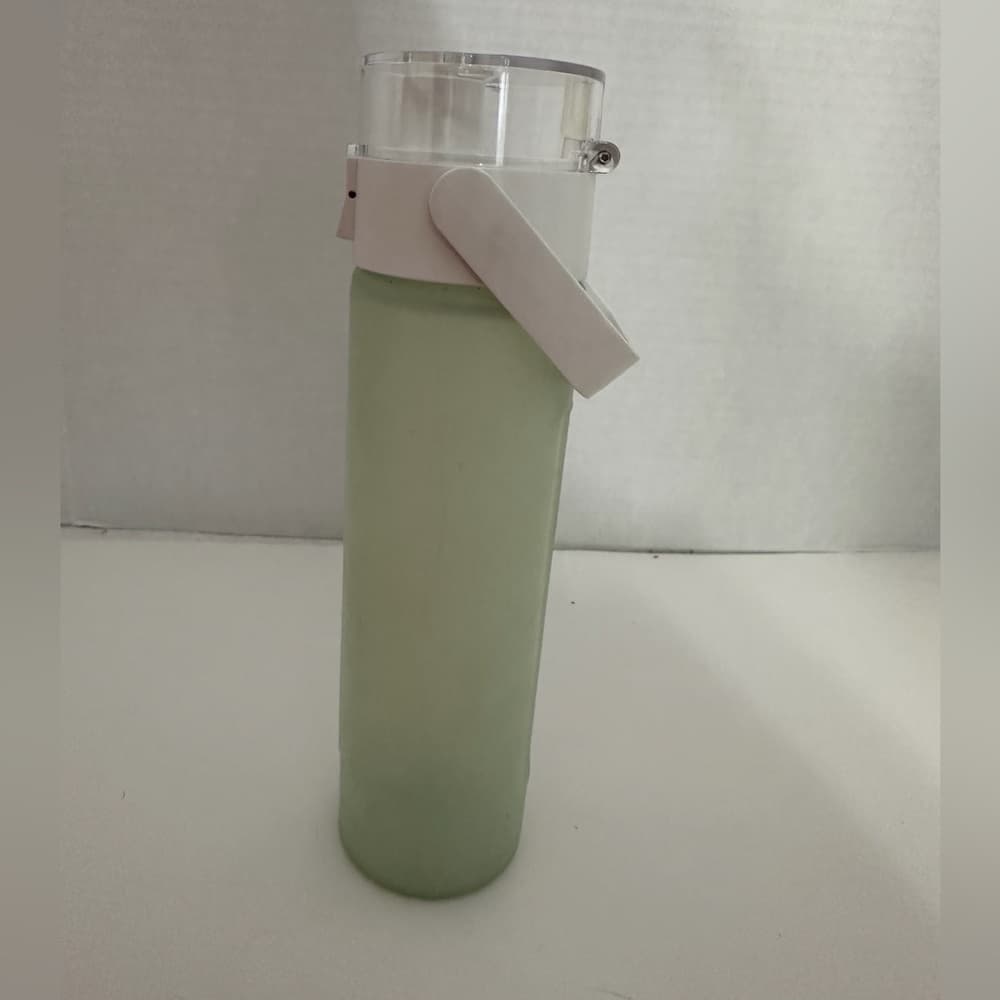 Takeya Green Insulated Water Bottle Flip Lock Clear Lid Wellness Hydration - Thumbnail 2