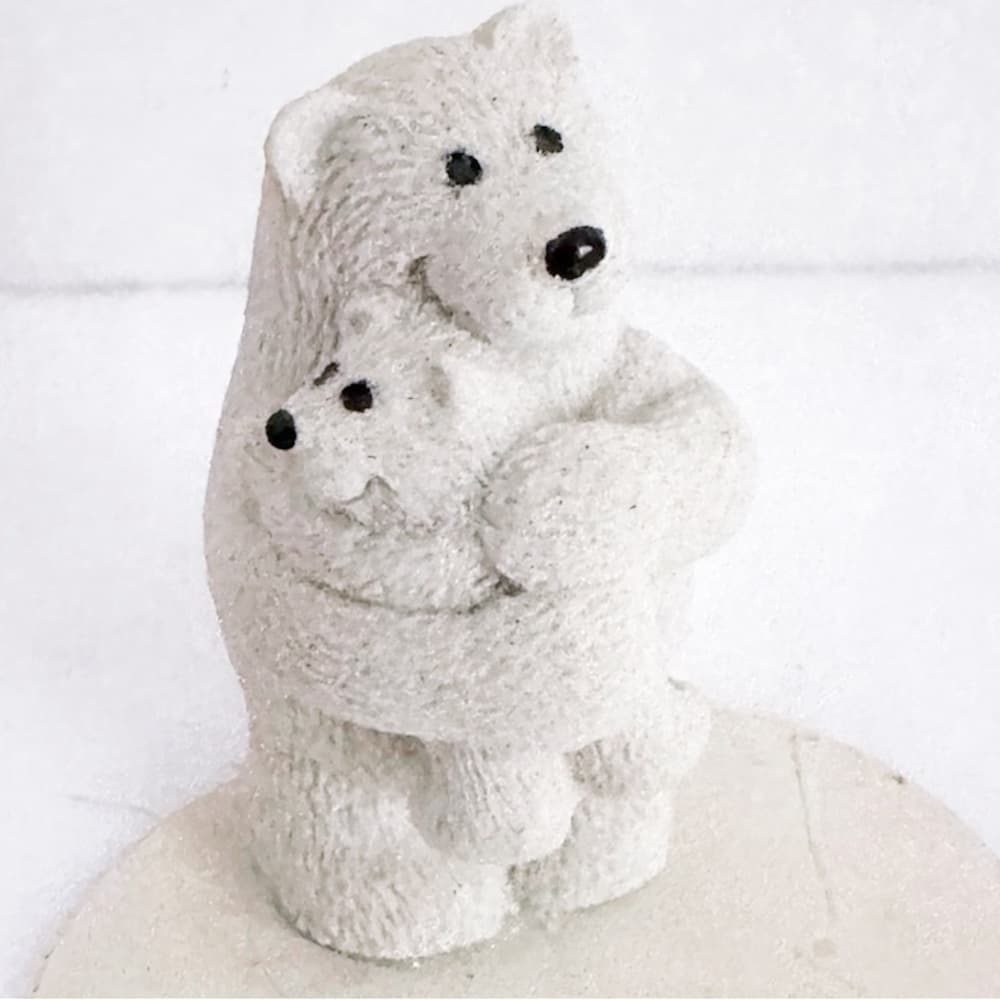 Sandsational Mama’s Love “Bear Hug” Polar Bear Figurine Vintage Gift for Mom - Thumbnail 2