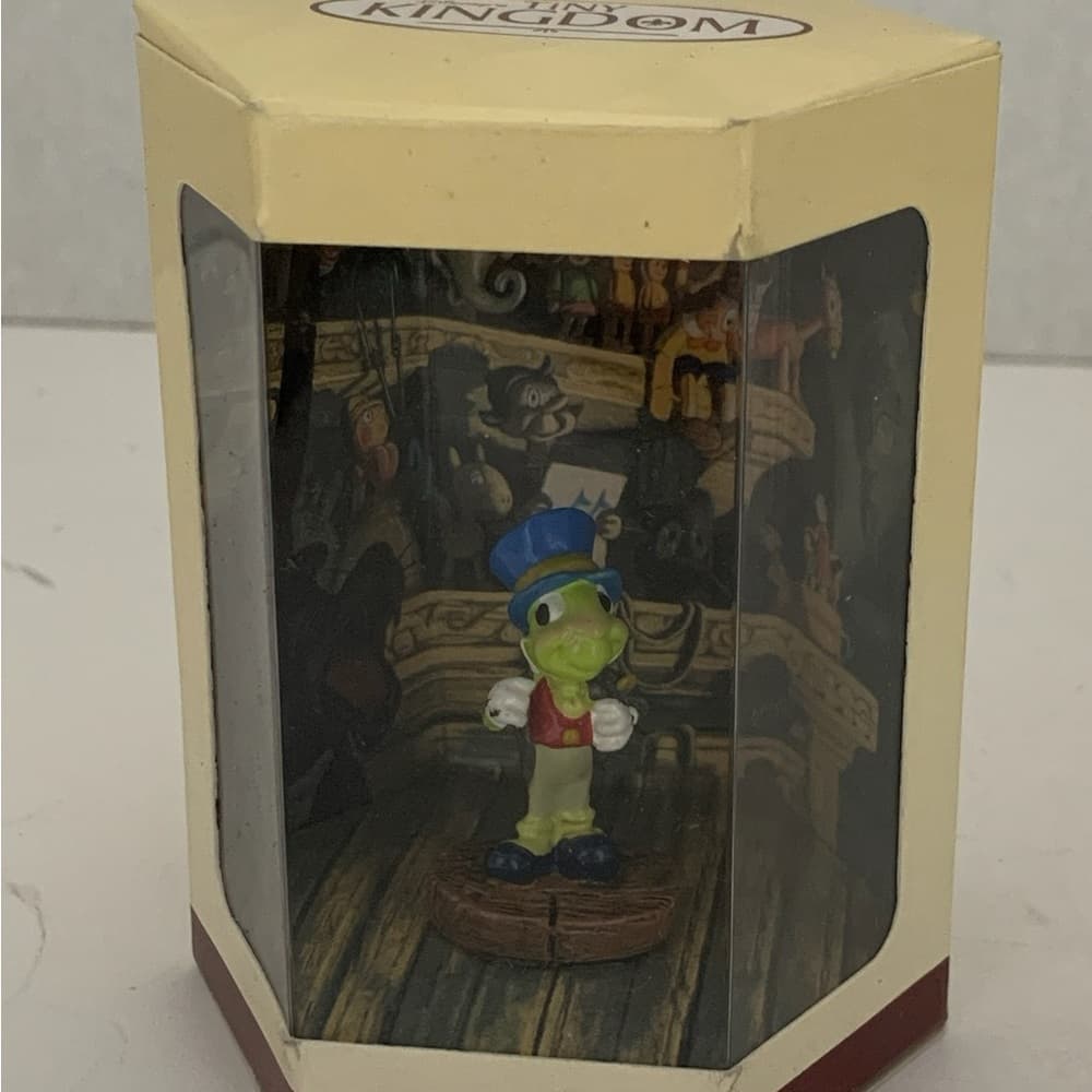 NIB Disney Tiny Kingdom Jiminy Cricket Figurine in Box Vintage Holiday Gift Idea - Thumbnail 10