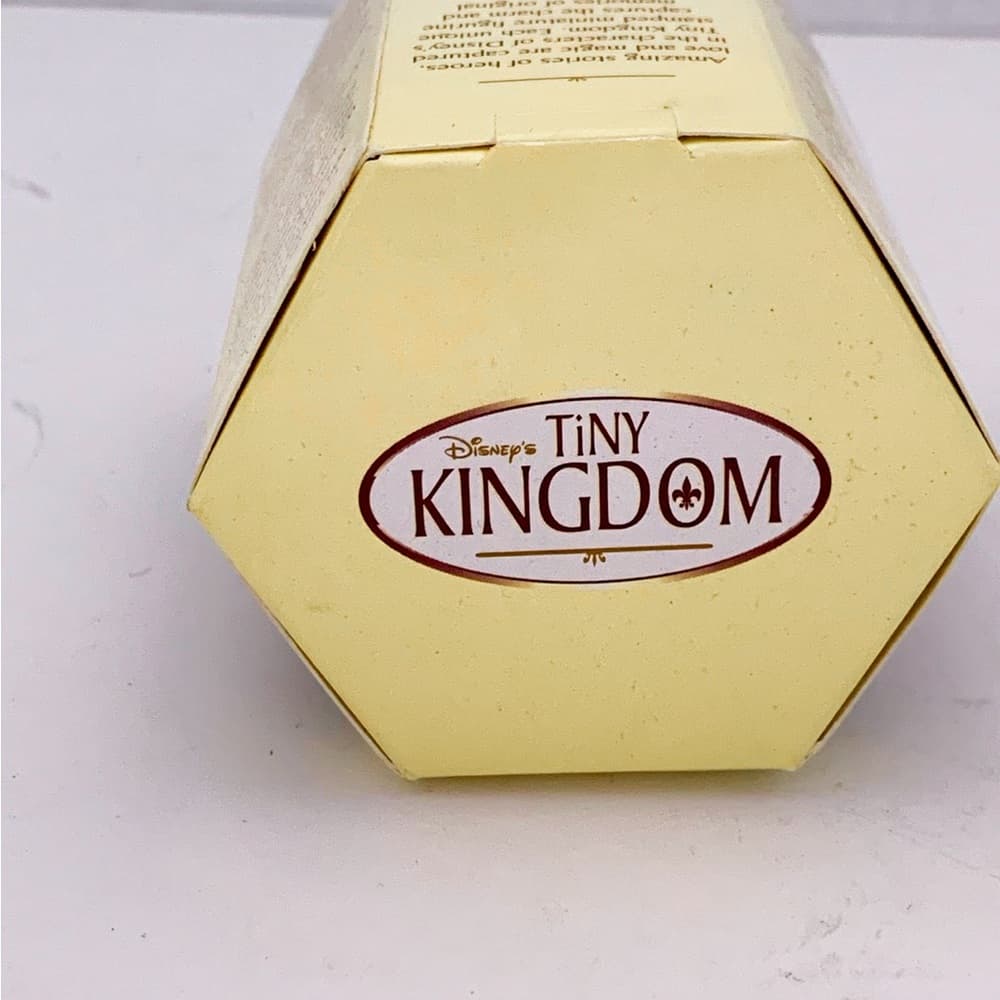 NIB Disney Tiny Kingdom Figaro from Pinocchio Figurine in Box Vintage - Thumbnail 2