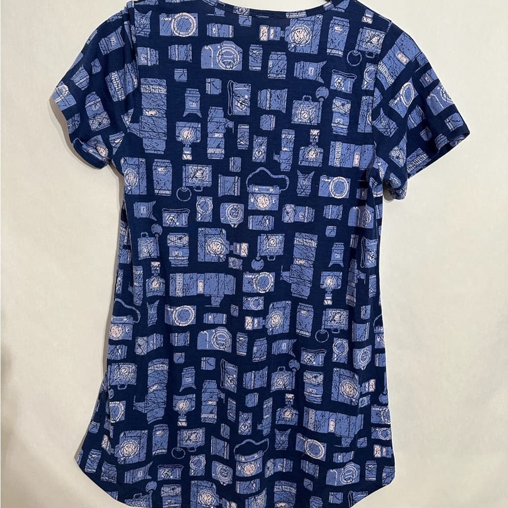 LuLaRoe Classic Tee Blue Retro Graphic Camera Print Short Sleeve Comfy Small - Thumbnail 4