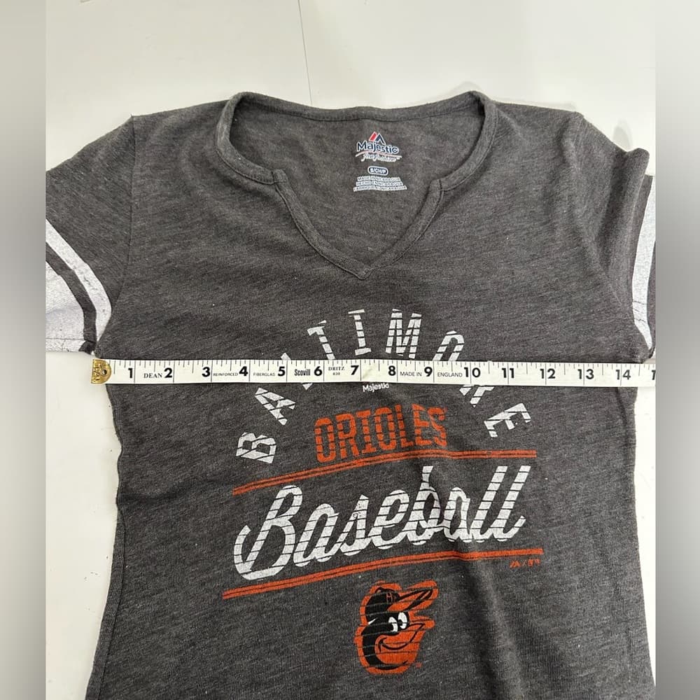 Majestic Baltimore Orioles Distressed Baseball Tee Gray V-Neck Striped Small - Thumbnail 13