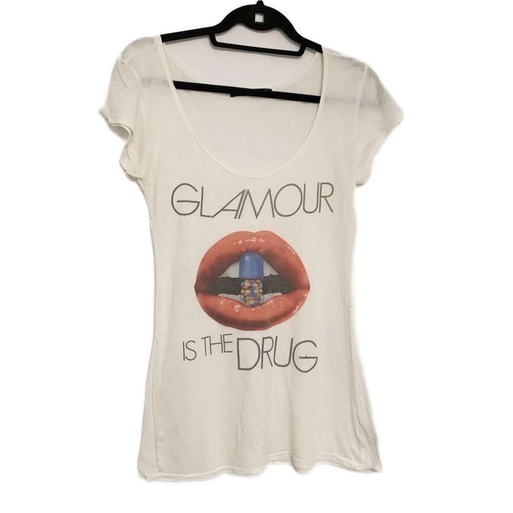 Trash & Luxury M Graphic Tee "Glamour is the Dr*g" Short Sleeve Vintage Y2K Lips - Thumbnail 10