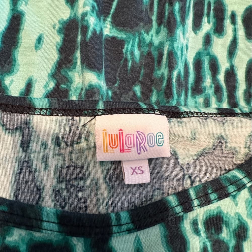 LuLaRoe Irma Tunic High-Low Top Abstract Tie Dye All Over Print Size X-Small XS - Thumbnail 3