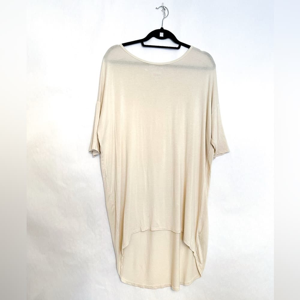 LuLaRoe Irma Tunic Top Cream Solid High Low Minimalist Medium Neutral Loungewear - Thumbnail 3