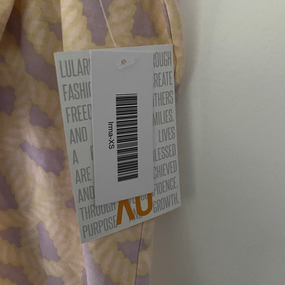 NWT LuLaRoe Irma Tunic Top Pastel Rope Geometric High Low Short Sleeve XS Lounge - Thumbnail 3