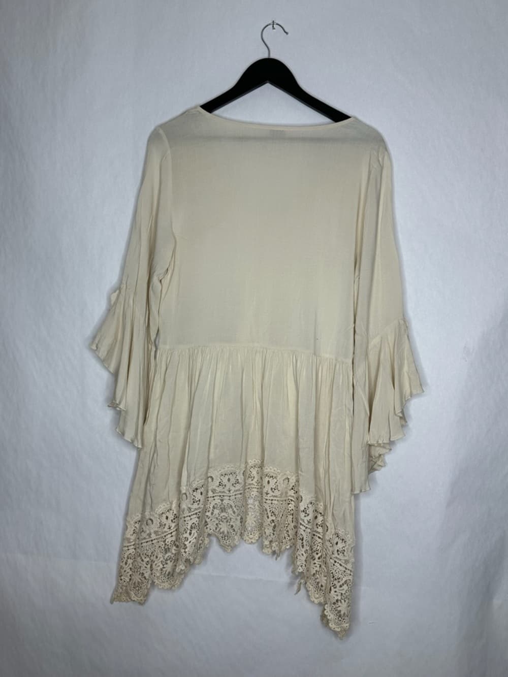 Cupio Cream Boho Lace Handkerchief Hem Bell Sleeve Tunic Top See Measurements - Thumbnail 5