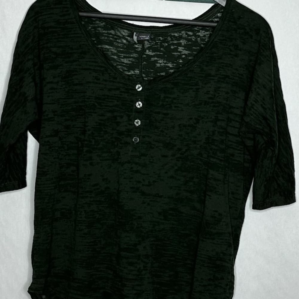 Sparkle & Fade Olive Burnout Henley 3/4 Sleeve High Low Top Size Small - Thumbnail 2