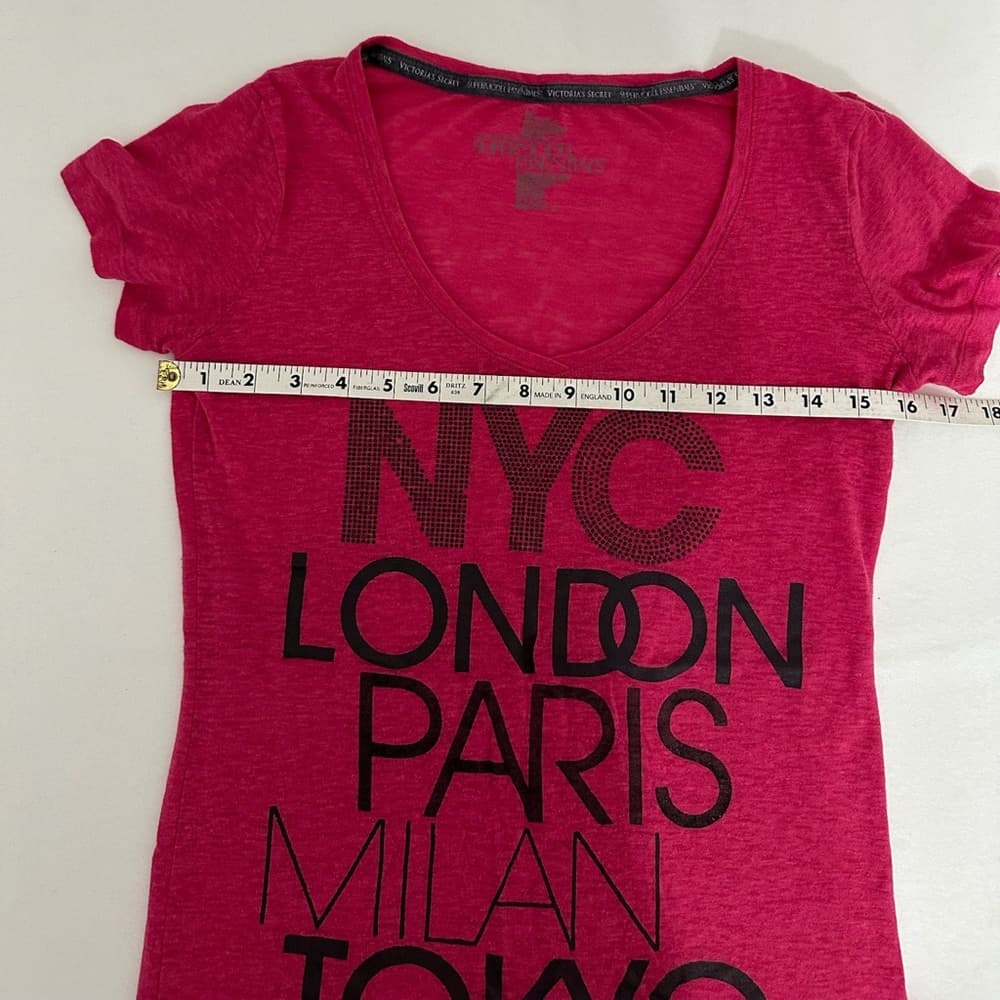 Victoria’s Secret Supermodel Essentials NYC London Paris Tee Y2K Size Small - Thumbnail 4