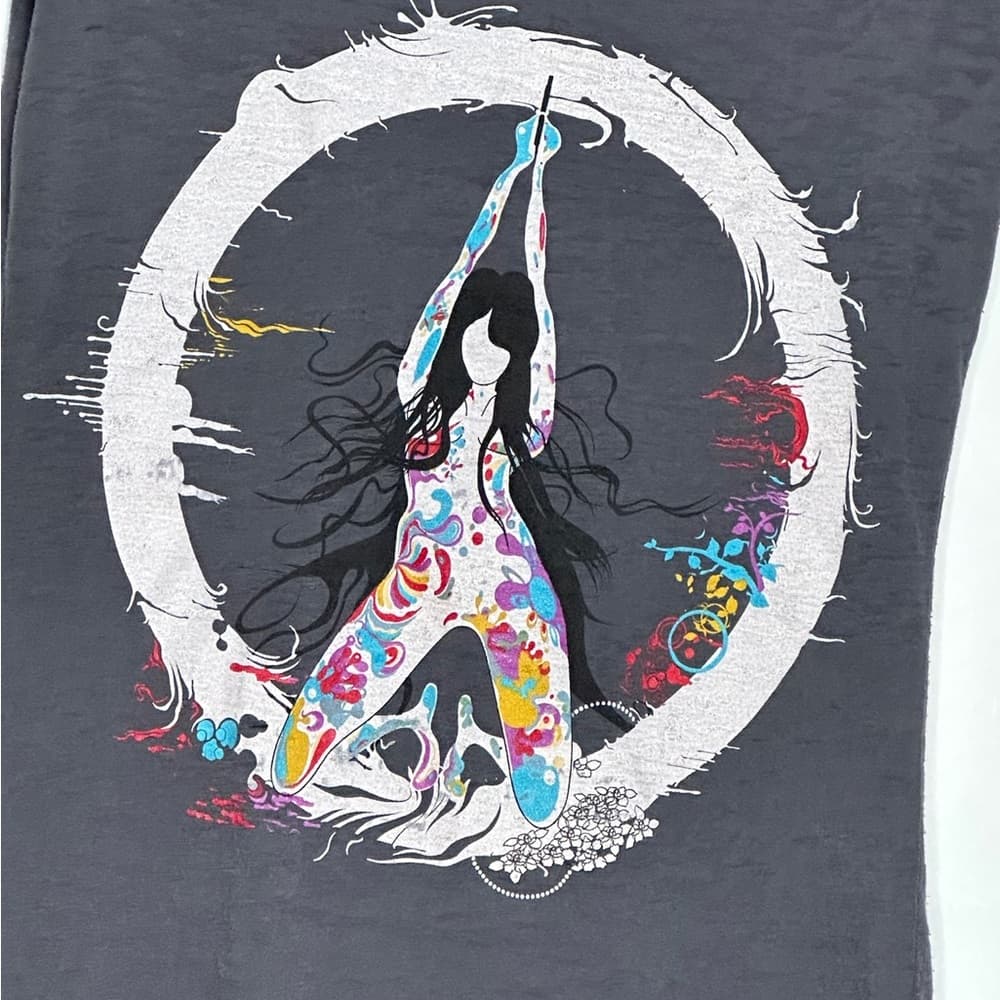LIFE Urban Outfitters Gray Peace Graphic V Neck Tee Medium Casual Streetwear - Thumbnail 4