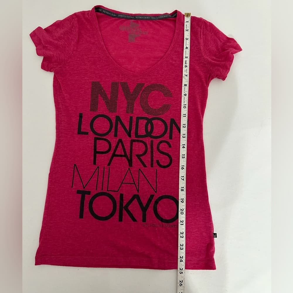 Victoria’s Secret Supermodel Essentials NYC London Paris Tee Y2K Size Small - Thumbnail 5