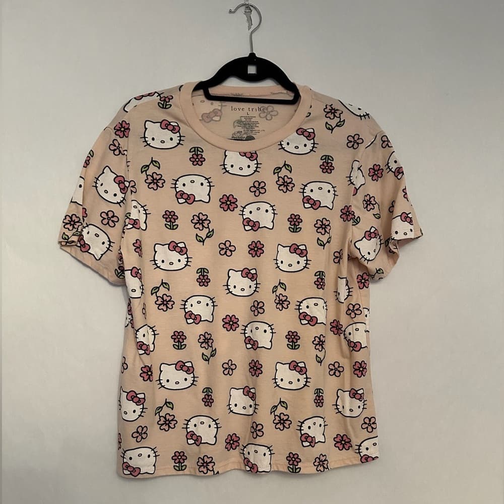 Hello Kitty Love Tribe Short-Sleeve Flower Face Printed T-Shirt Juniors Large - Thumbnail 2