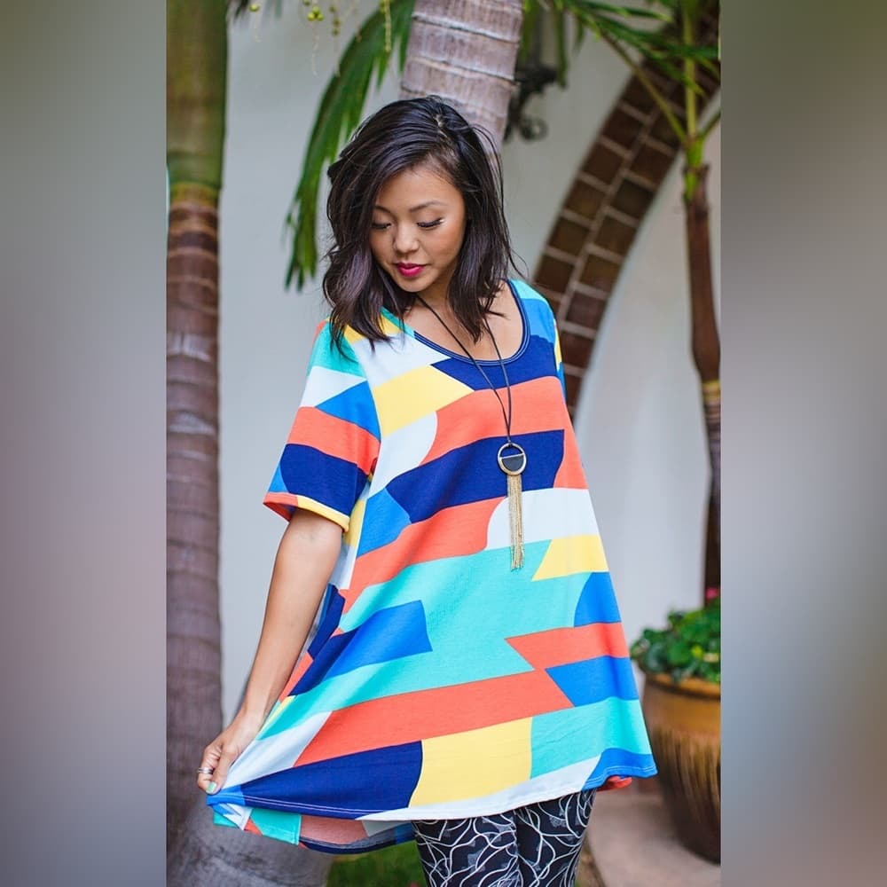 LuLaRoe Multicolor Perfect Tee Abstract Geometric Top Large Dopamine Dressing - Thumbnail 13