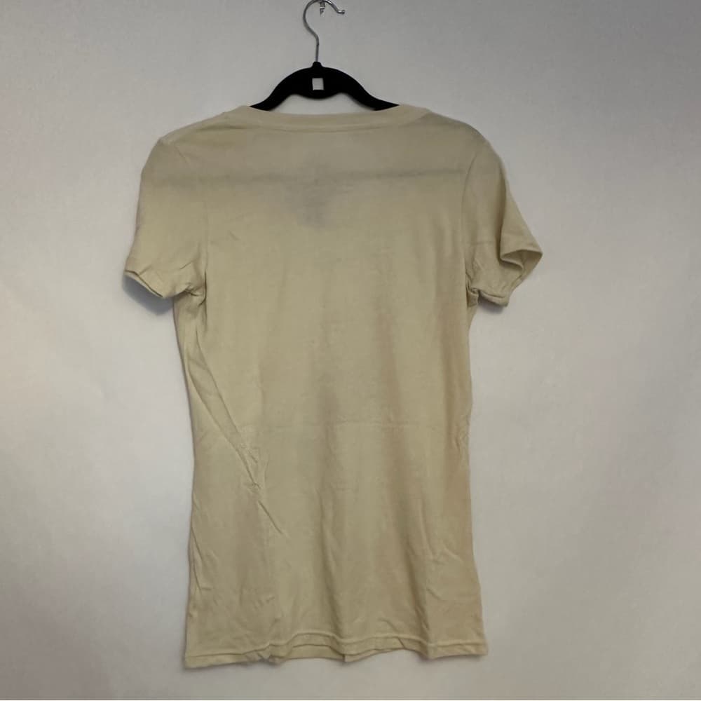 NWT UFC Women’s Cream V-Neck Graphic Tee Logo Short Sleeve Athletic Top Medium - Thumbnail 6