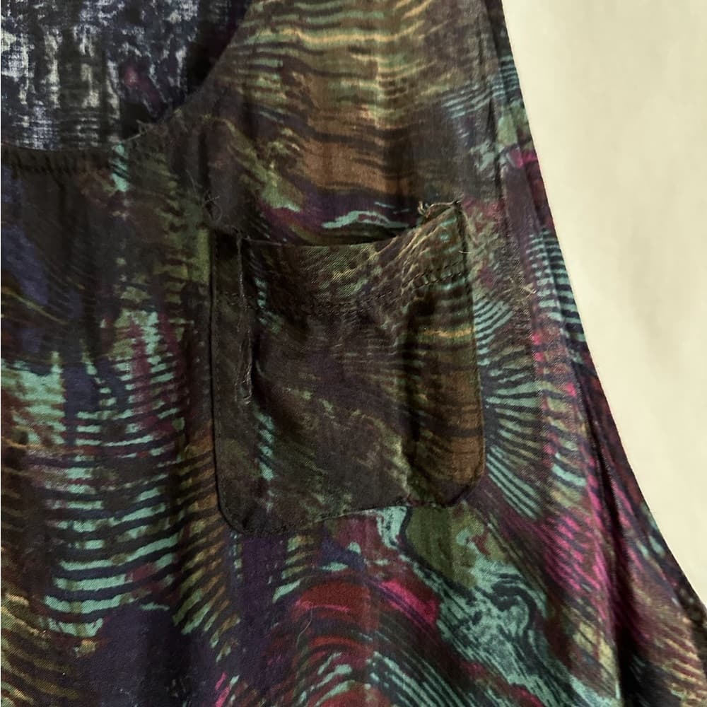 Sparkle & Fade Urban Outfitters Abstract Racerback Tank Top Loose Fit Size Large - Thumbnail 2