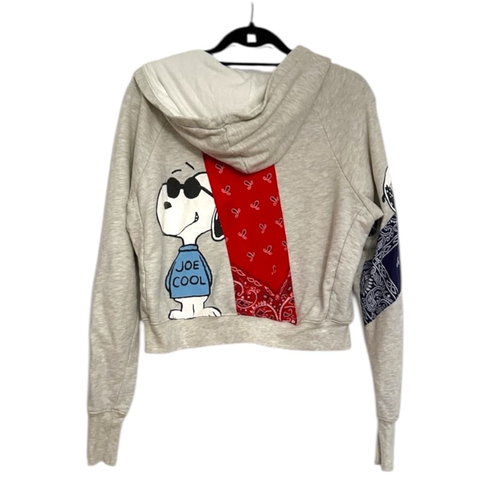 Daydreamer Snoopy Joe Cool Bandana Patchwork Crop Hoodie Heather Gray Size Small - Thumbnail 16