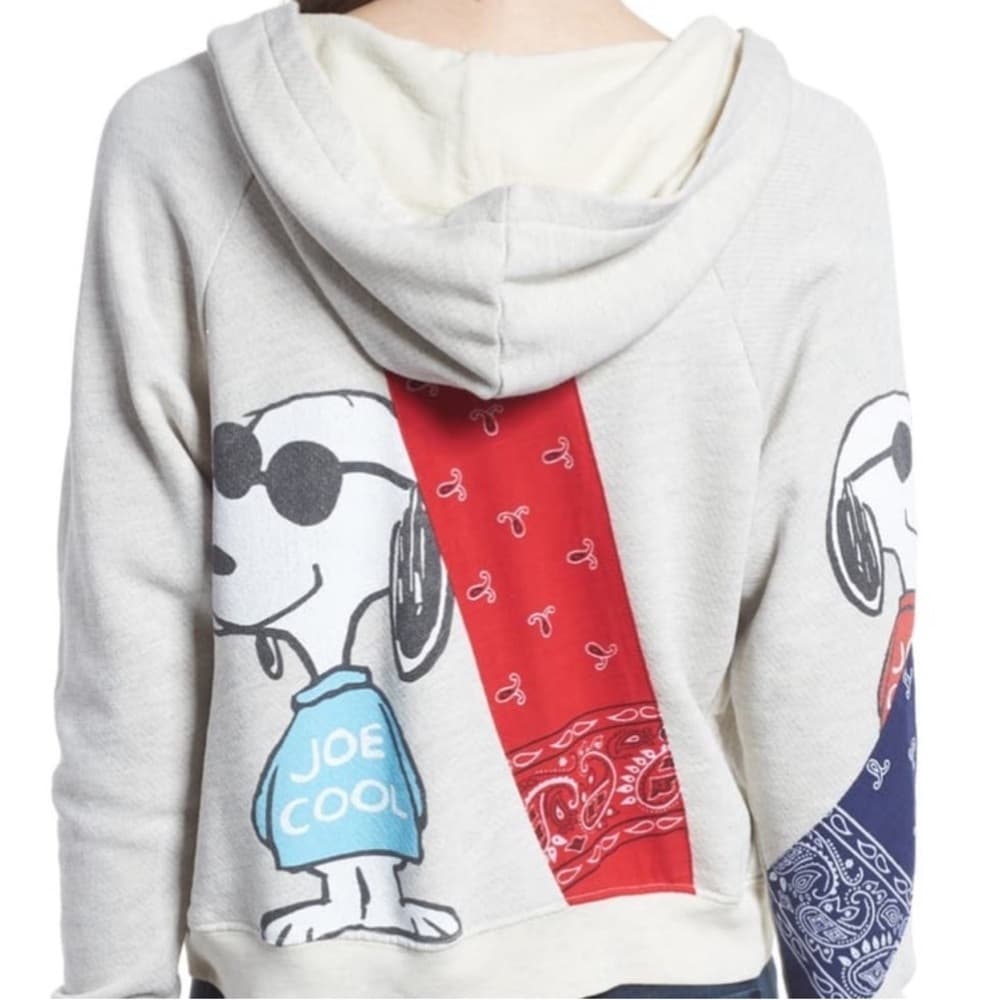 Daydreamer Snoopy Joe Cool Bandana Patchwork Crop Hoodie Heather Gray Size Small - Thumbnail 13