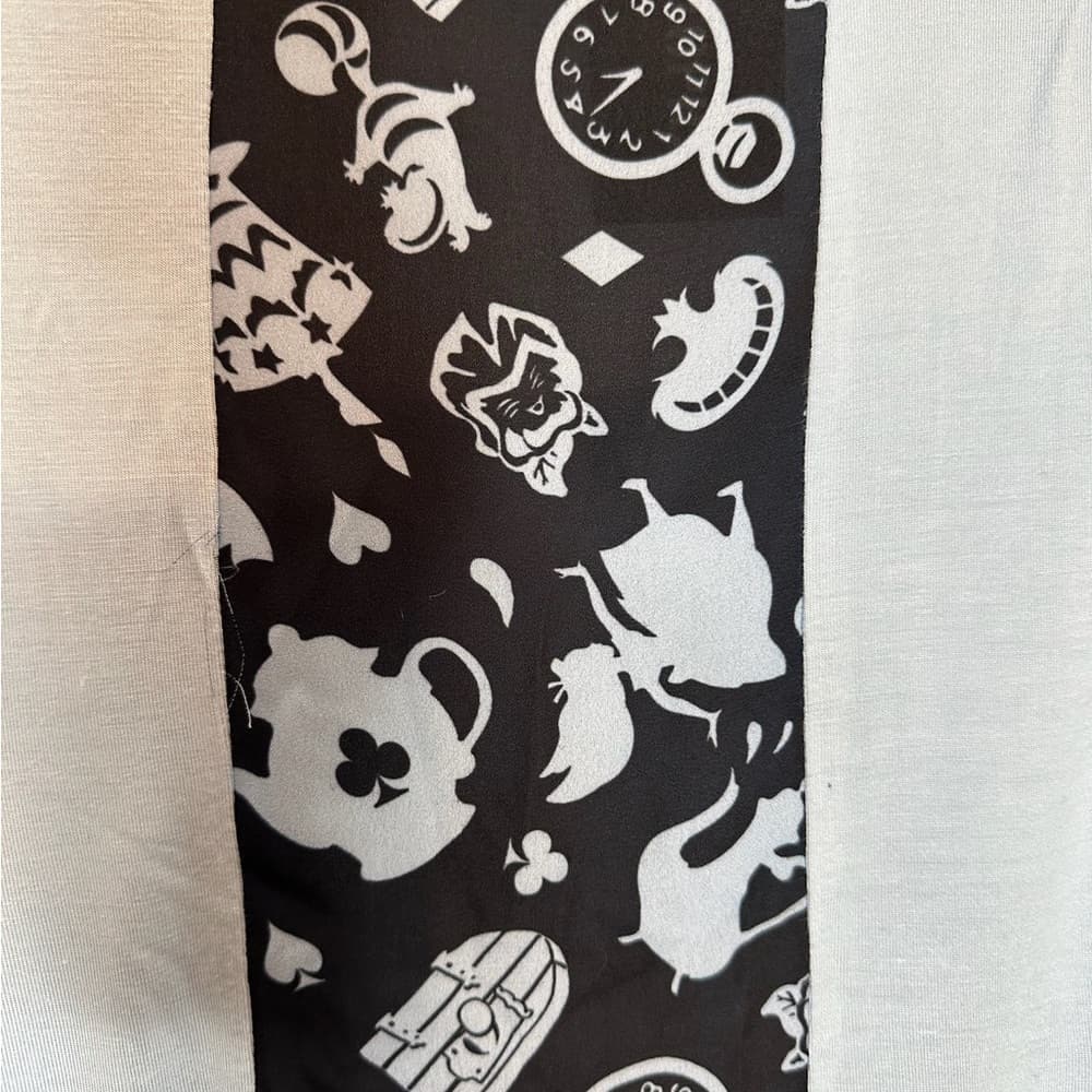 NWT Disney Alice in Wonderland Always Curious Graphic Tank Top Small (Juniors) - Thumbnail 6