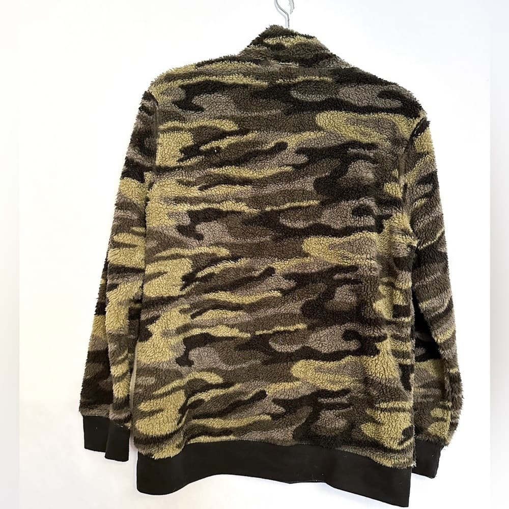 Derek Heart Camo Sherpa 1/4 Zip Up Pullover with Front Pocket- Size Large - Thumbnail 2