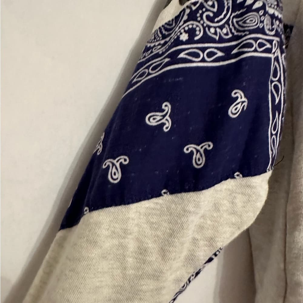 Daydreamer Snoopy Joe Cool Bandana Patchwork Crop Hoodie Heather Gray Size Small - Thumbnail 2