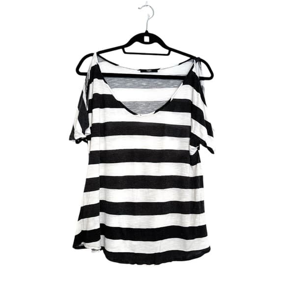 Tart Collections Cold Shoulder Black and White Flowy Top | See Measurements - Thumbnail 10