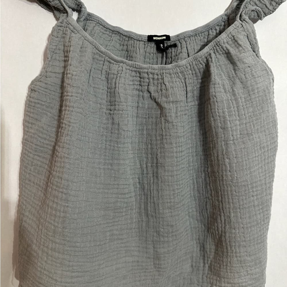 NWT Monrow Ruffle Tank Textured Gauze Tank Soft Sage Green Size Small Minimalist - Thumbnail 2