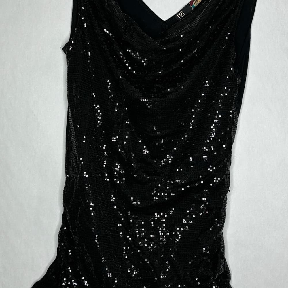 Forever 21 Black Sequin Drape Neck Sleeveless Party Top Tunic Size Medium - Thumbnail 2