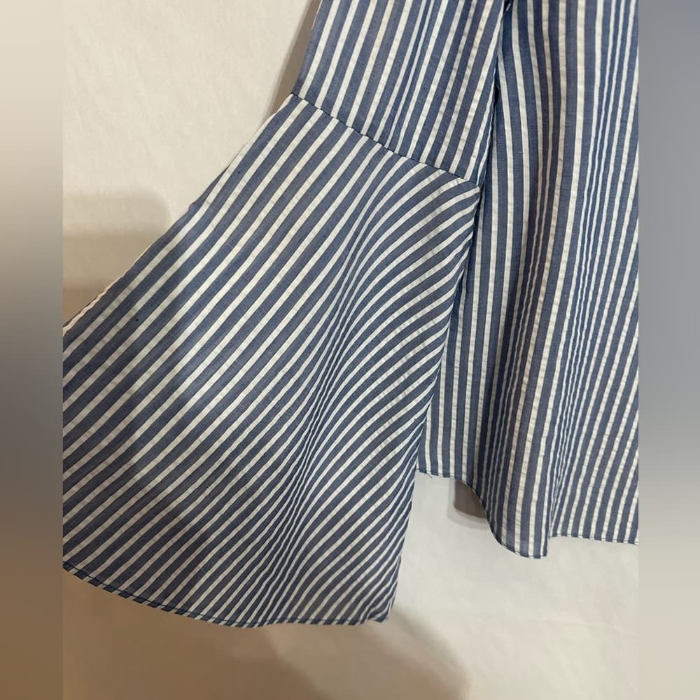 Zara Trafaluc Collection Blue White Stripe Seersucker Bell Sleeve Top Medium - Thumbnail 2