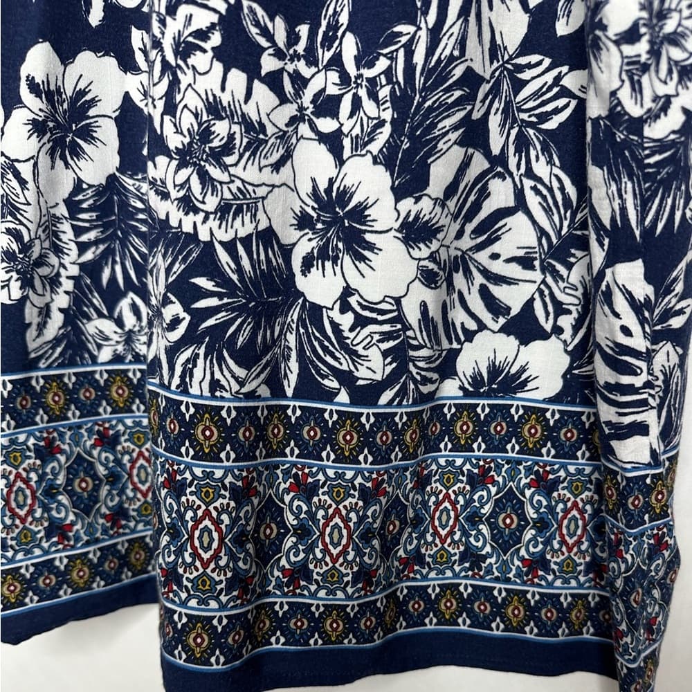 Rafaella Navy White Floral Border Print Sleeveless Tassel Neck Blouse Size 1X - Thumbnail 10