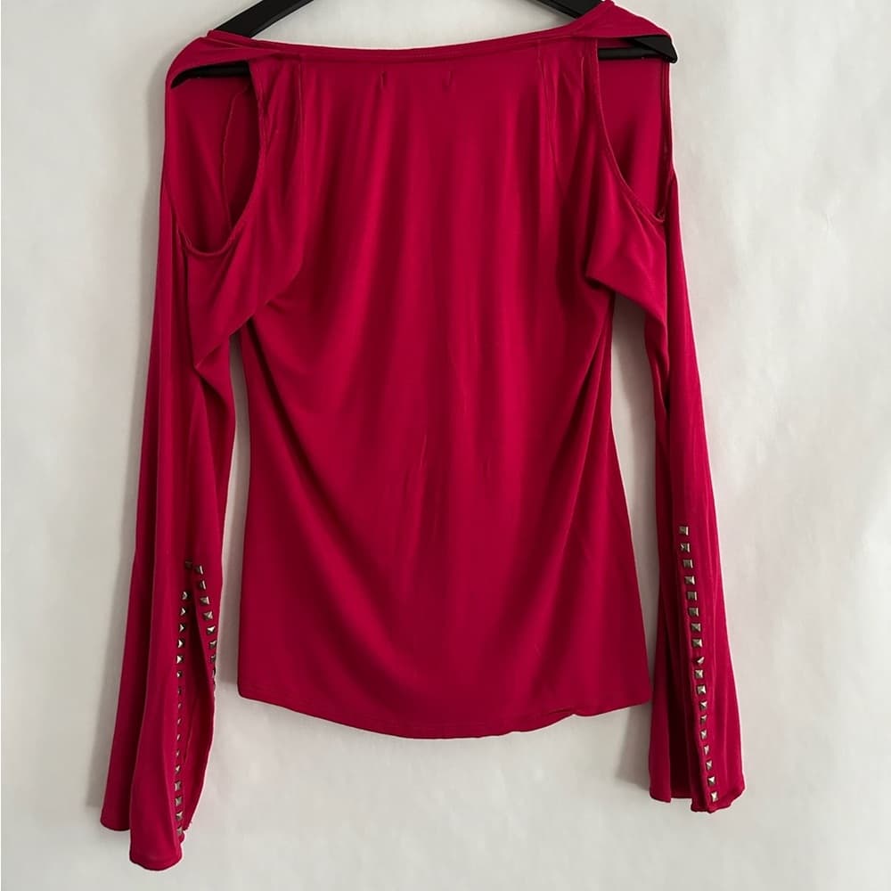 Rock & Republic Magenta Cold Shoulder Studded Long Sleeve Top Size Medium Punk - Thumbnail 4