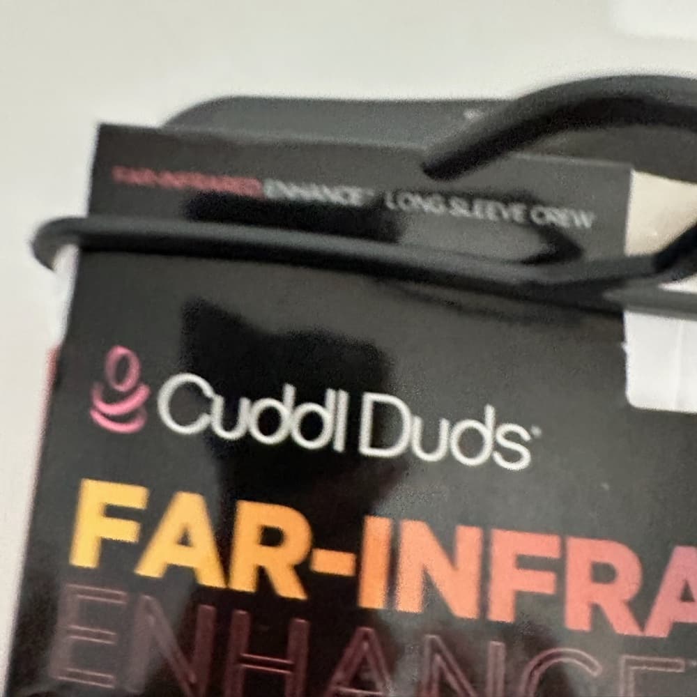 NWT Cuddl Duds Far-Infrared Enhance Long Sleeve Crew Thumbholes Womens Medium - Thumbnail 3