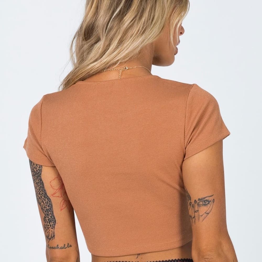 Princess Polly Classic Cropped Top in “Camel / Tan” Ribbed Size US 6 - Thumbnail 3