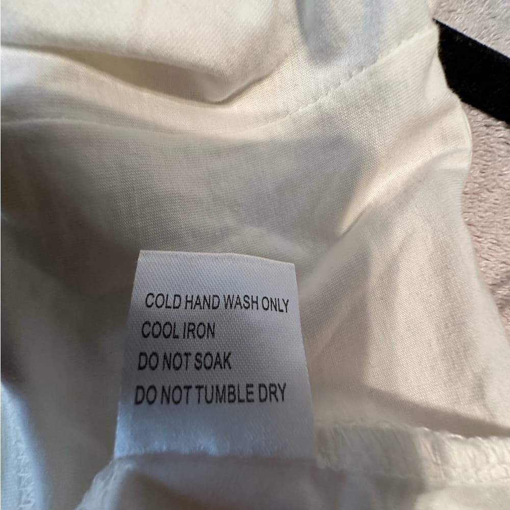 Princess Polly Tilly Top Cropped in Off White Size US 6 - Thumbnail 11