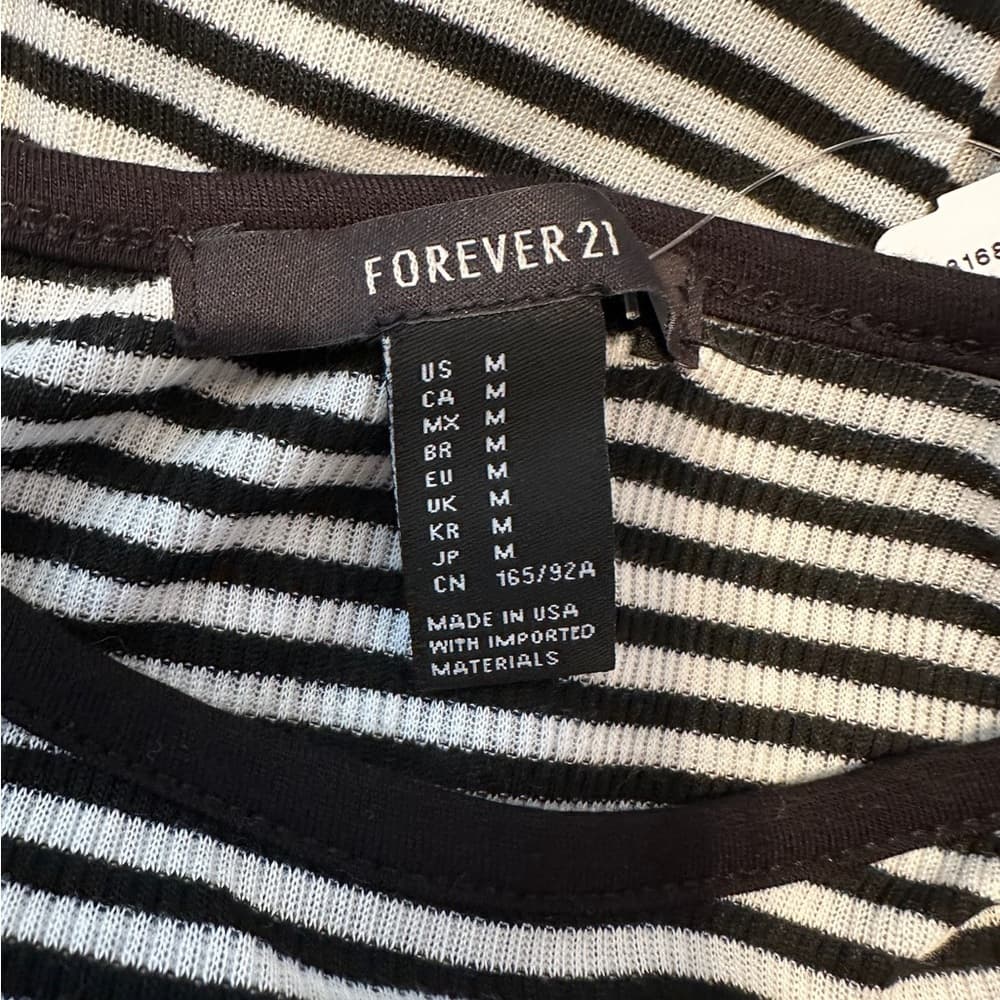 NWT Forever 21 Black White Stripe Ribbed Crop Tank Top Stretch Knit Size Medium - Thumbnail 5