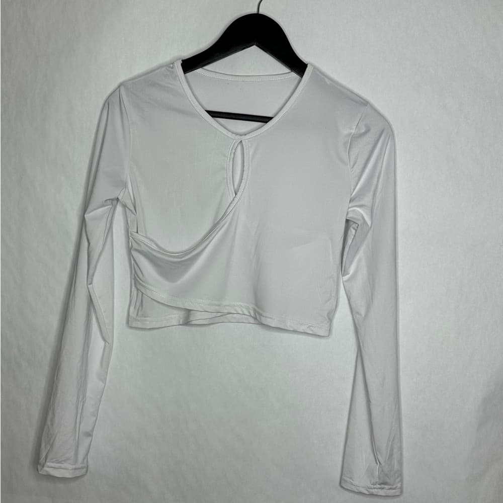White Long Sleeve Keyhole Cutout Crop Top Possibly XS - SEE MEASUREMENTS - Thumbnail 4