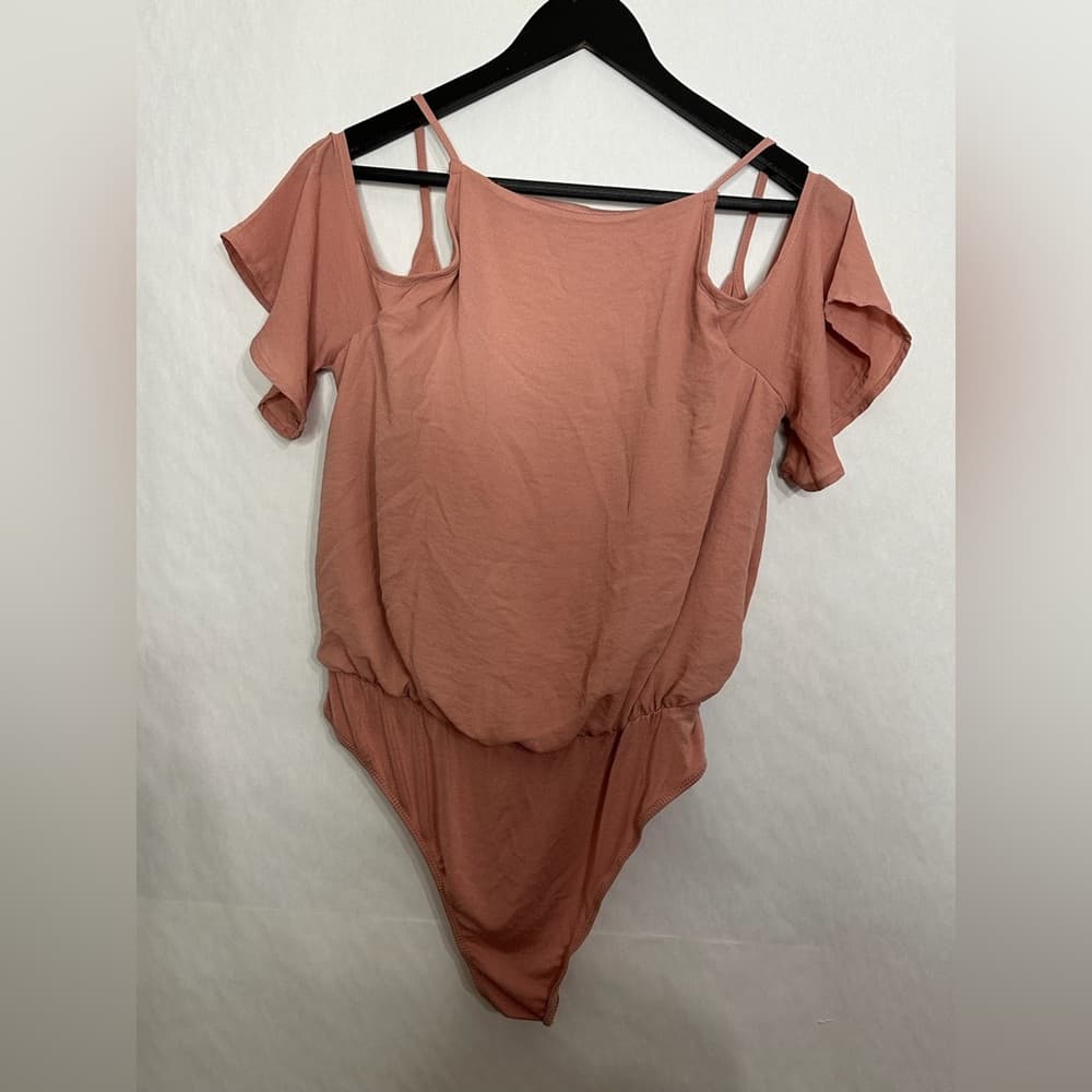 Free Press Dusty Rose Cold Shoulder Surplice Bodysuit Size Medium Romantic - Thumbnail 3