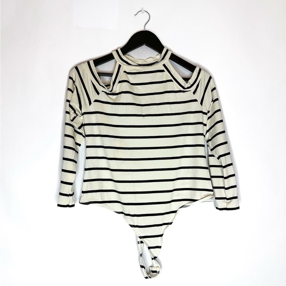 NWT ASOS Black & White Striped Cutout Cold Shoulder Bodysuit - Size 12 - Thumbnail 4