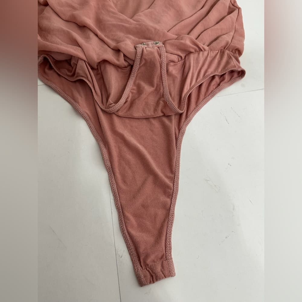 Free Press Dusty Rose Cold Shoulder Surplice Bodysuit Size Medium Romantic - Thumbnail 8