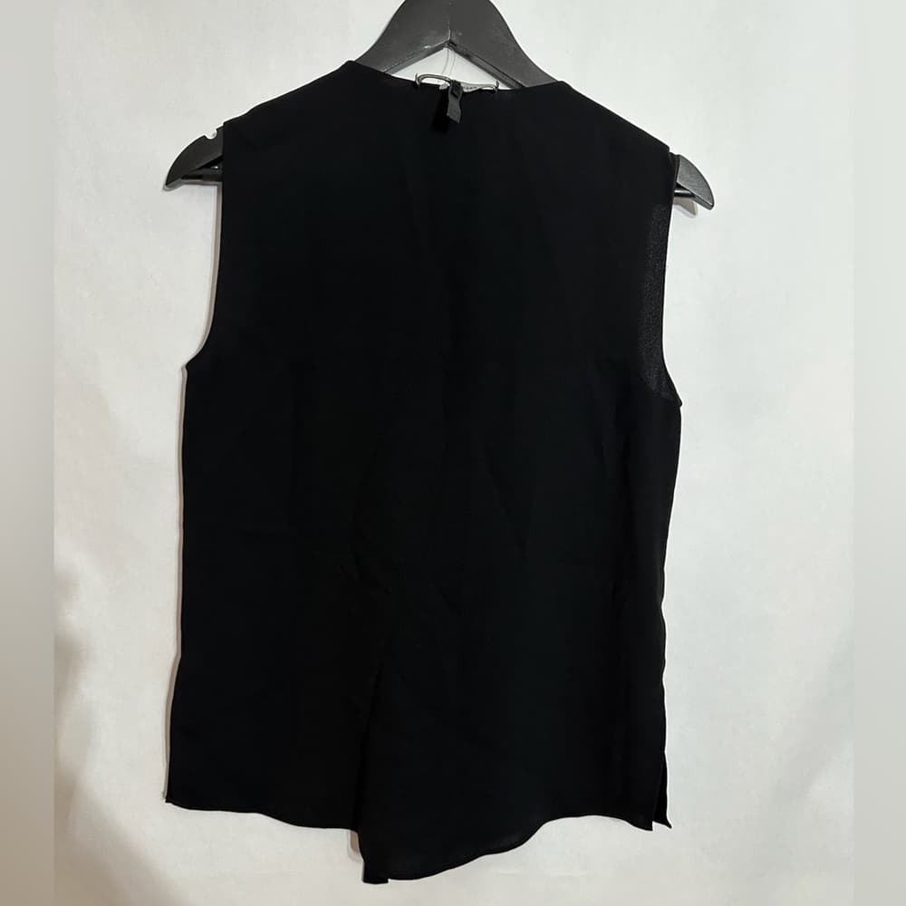 BCBGMaxAzria Black Lace Up Grommet Sleeveless Blouse XS Minimalist Quiet Luxury - Thumbnail 2