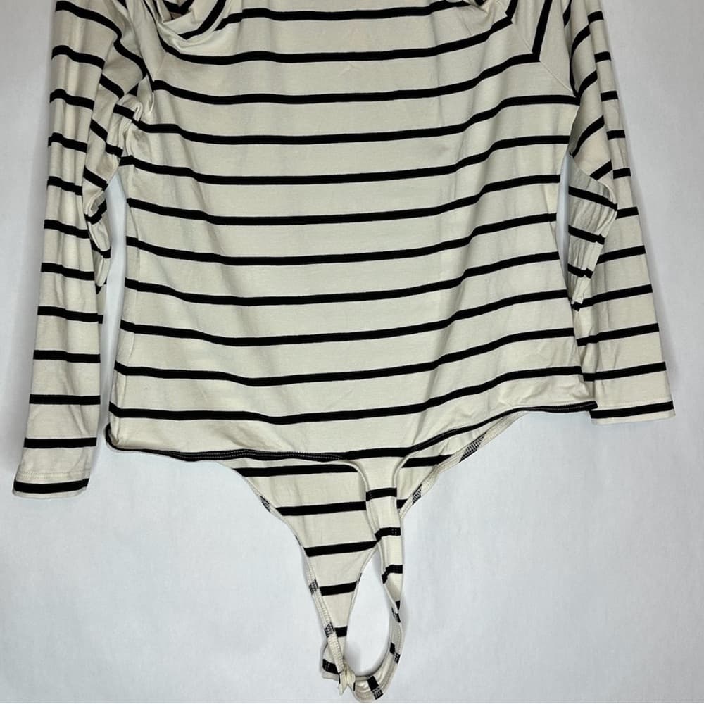 NWT ASOS Black & White Striped Cutout Cold Shoulder Bodysuit - Size 12 - Thumbnail 3
