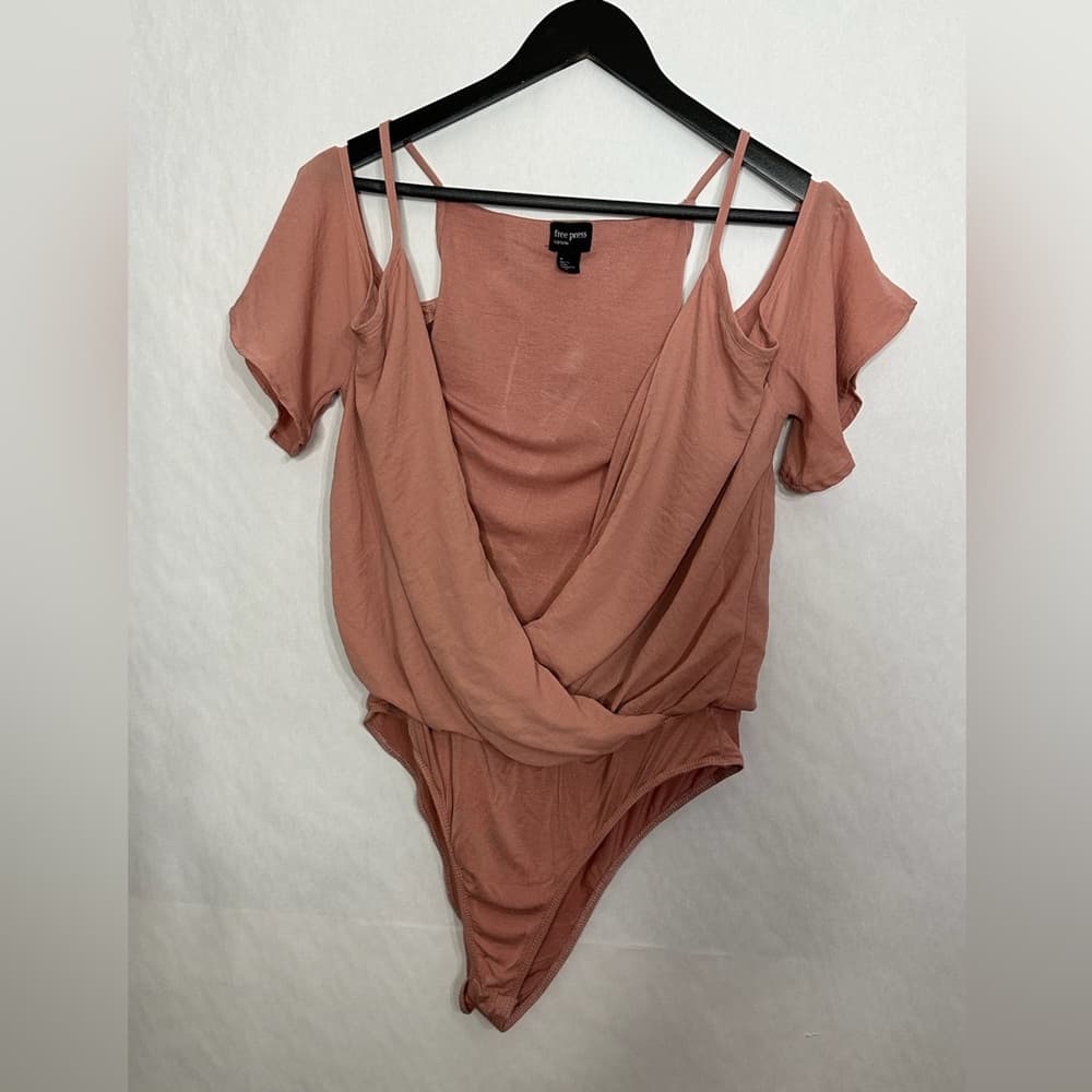 Free Press Dusty Rose Cold Shoulder Surplice Bodysuit Size Medium Romantic - Thumbnail 5
