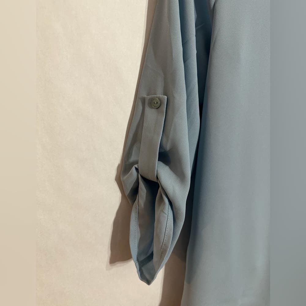 NWT Interstyle Light Blue Crepe Wrap Blouse Soft Drape Roll Sleeve Size Small - Thumbnail 4
