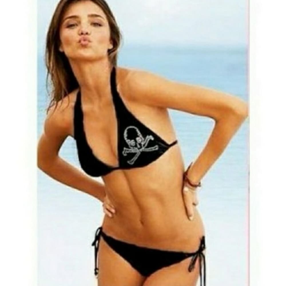 Victoria’s Secret Vintage Y2K Skull Rhinestone Black Bikini Set Size Large - Thumbnail 3