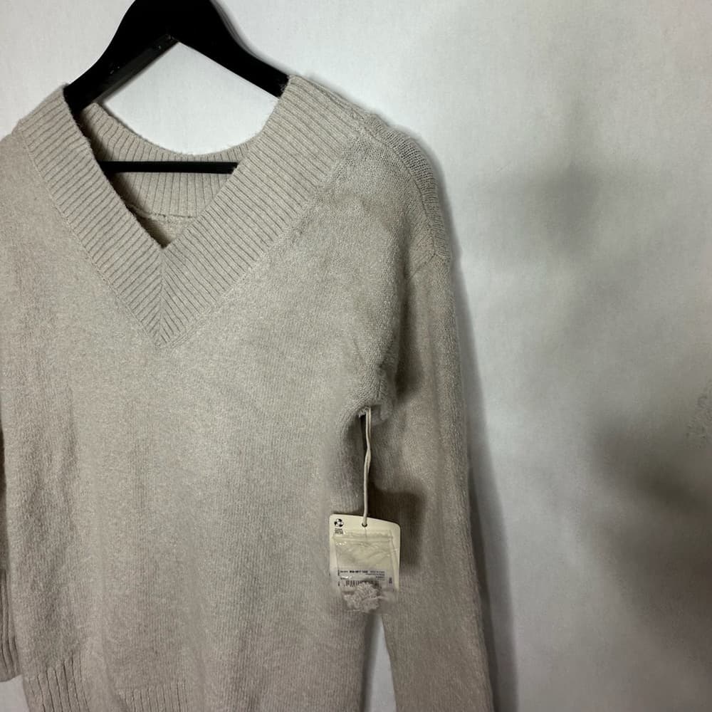 A.N.A A New Approach Beige V-Neck Knit Sweater XS Neutral Minimalist SEE NOTES - Thumbnail 5