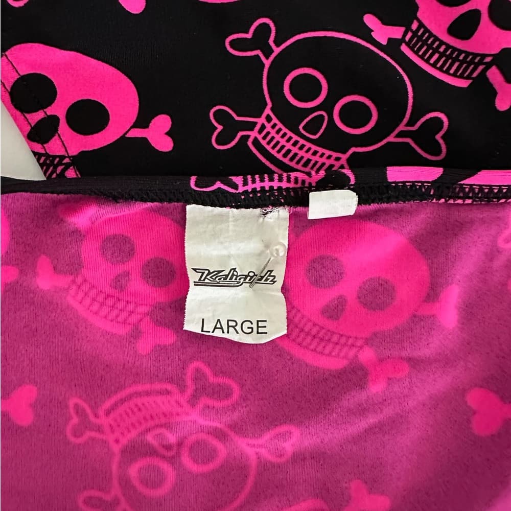 Kaligirlz x Hot Topic Y2K Pink Black Skull Print Bikini Set Size Large Rare Swim - Thumbnail 7