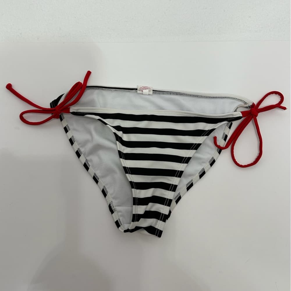 Xhilaration Tattoo Bikini Heart Black White Striped Red Bikini Top XL Bottom L - Thumbnail 7